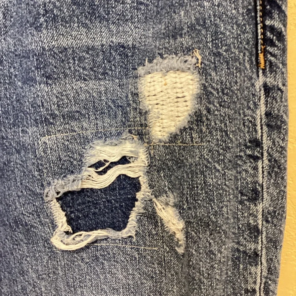 Free People‎ CRVY Highly Distressed High Rise Women's Jeans Straight Leg Size 27